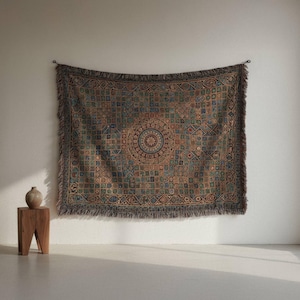 Manta de tapiz bizantina tejida con mosaico, estilo artístico medieval.