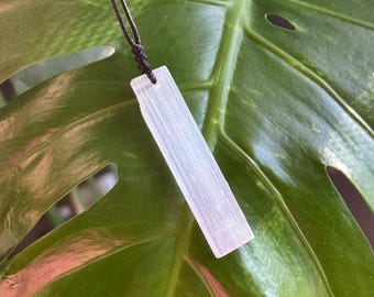 Selenite Pendant Necklace • Healing Crystal Jewelry • Cleansing Protection Energy Amulet • Spiritual Gift for Meditation