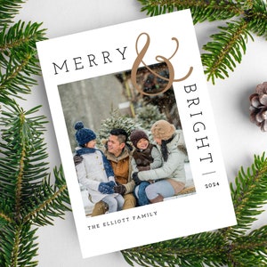 Aanpasbare vrolijke kerstkaart met familiefoto - digitaal, tekst- en e-mailvriendelijk