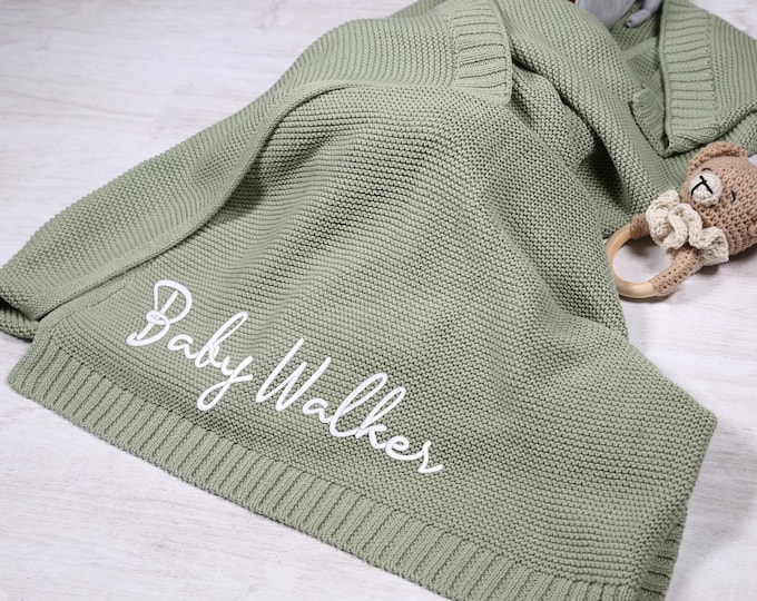 Custom Embroidered Baby Blanket: Personalized Newborn Gift