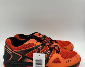 Baskets de course homme 11 oranges et noires avec lacets rapides