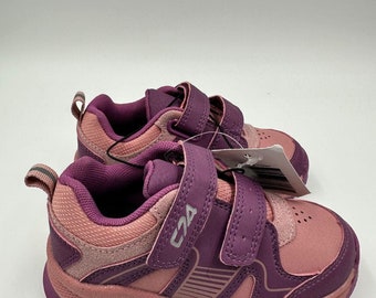 Size 9 Small Kids Pink Low Top Hikers