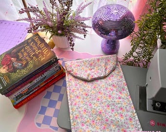 パステルフローラルブックスリーブ：パッド入りコットンKindleカバー