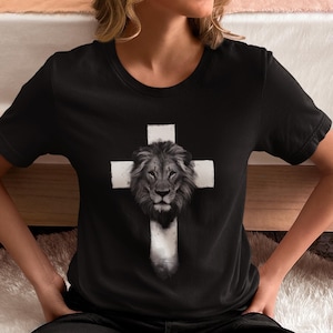 ユダのライオンシャツ、イエス愛好家Tシャツ、宗教的なギフトのアイデア、ライオンクロスシャツ