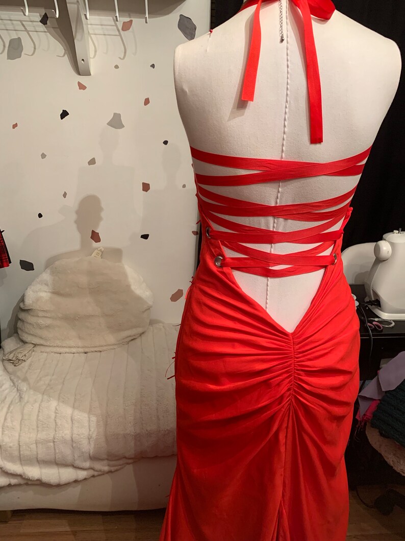 Robe de bal rouge image 8