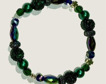 Lucky Irish Charm Green Beaded Bracelet – Handmade Stretch Bracelet with Shamrock