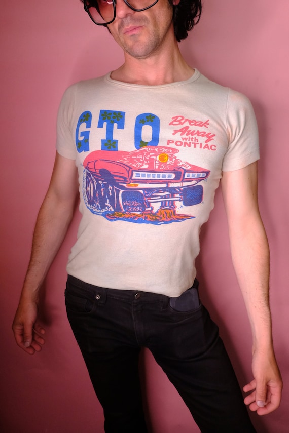 Vintage 1970s T shirt Pontiac GTO muscle car