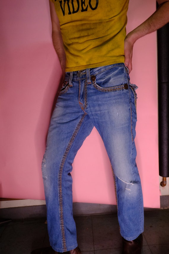 y2k era True Religion brand jeans, Men's Small - image 3