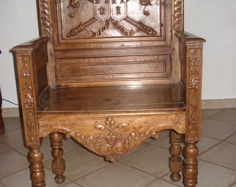 REMARQUABLE FAUTEUIL TRÔNE Historique 19ème siècle aux armoiries d'un prince du sang