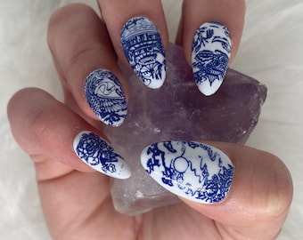 Porcelain Press-On Nail Set, Blue & White Gel Nails
