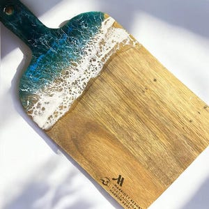 Personalized Unique Ocean Butter Board, Custom Engraved Ocean Cheeseboard, Sea Wedding Gift Anniversary, Couples Engagement Dinner Board image 3