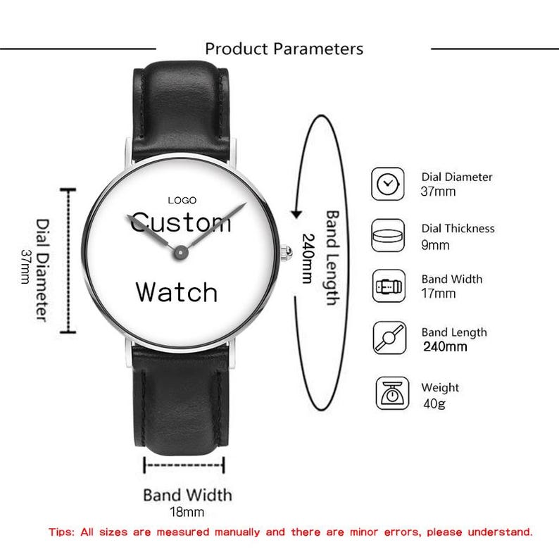 Puede incluir: Un reloj de pulsera con correa de cuero negro y caja plateada. La esfera blanca muestra el texto 'LOGO Custom Watch' y manecillas finas. Las especificaciones t&eacute;cnicas incluyen 37mm de di&aacute;metro, 9mm de grosor, 17mm de ancho, 240mm de largo y 40g.