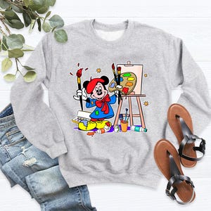 Disney Mickey Mouse Painting Comfort Colors Shirt, Epcot Festival of the Arts Mickey Mouse Artist Tee, prezent Disney Shirt dla malarza