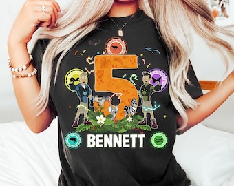 Camiseta personalizada com nome e idade Wild Kratts, aniversário, cores confortáveis, camiseta para presente de aniversário, camiseta combinando com a família Magic Kingdom Disneyland