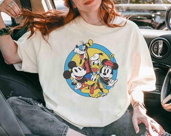 Vintage Disney Mickey en vrienden groepsfoto T-shirt comfort kleuren, shirt Mickey Minnie Donald Goofy Pluto, Disneyland Family Matching T-shirt