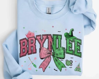 Camiseta con nombre personalizado de la película Wicked, Elphaba y Glinda, colores cómodos, camiseta Wicked Duo, camiseta familiar a juego de Magic Kingdom Disneyland