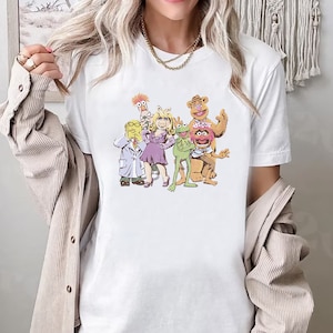 Camiseta con ilustración de colores cómodos de The Muppets Show Group Shot de Disney, camiseta Magic Kingdom Disneyland, regalo de cumpleaños, camiseta para adultos y niños pequeños