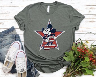 Comfort Colors Vintage 80s Disney Mickey Mouse Camisa, Disney Classic Mickey Mouse Pose Camiseta, Magic Kingdom Disneyland Camiseta de vacaciones familiares