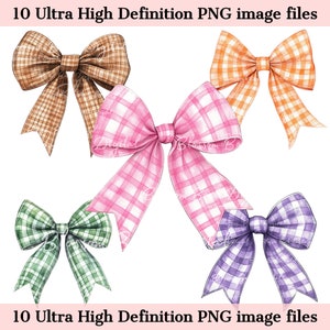 Puede incluir: Conjunto de cinco ilustraciones de acuarela dibujadas a mano de lazos de vichy en varios colores, incluyendo marr&oacute;n, naranja, rosa, verde y morado. Los lazos est&aacute;n todos atados en una forma de lazo cl&aacute;sica y tienen un patr&oacute;n a cuadros.