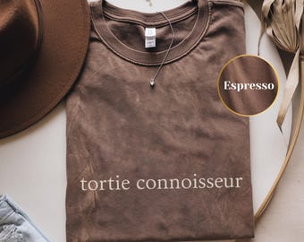 Maglietta per intenditori di gatti tartarugati - Maglietta Comfort Colors® per mamme di gatti tartarugati, maglietta divertente per amanti dei gatti, regalo esclusivo per proprietari di animali domestici