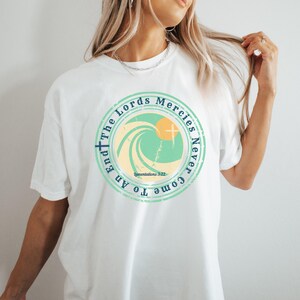 Christian T-shirt Summer Bible Verse Tee God&#39;s Mercies Shirt Christian Gift Retro Christian Comfort Tees Ocean Shirt Jesus Shirts Prayer Tee