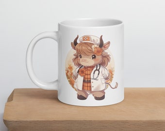 Linda taza de café de cerámica Highland cow Doctor, lindo regalo para médico o enfermera, taza de café de enfermera registrada (RN).
