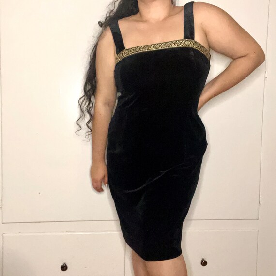 Vintage 90s Dressbarn Black Velvet Bodycon Mini Dress With Gold Trim - Etsy Vintage 90s Dressbarn Black Velvet Bodycon Mini Dress With Gold Trim - Etsy