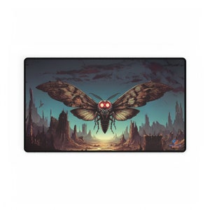 MTG Fallout Playmat The Wise Mothman Playmat 14 x 24 Mutant Menace MTG Playmat Commander Playmat per mtg, TCG e altri giochi di carte