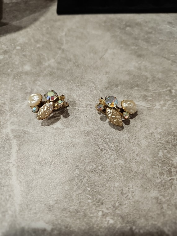 Vintage Beau Jewels signed Earrings