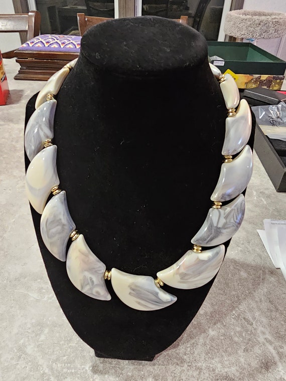 Vintage Gray and White Bead Lucite Necklace - image 1