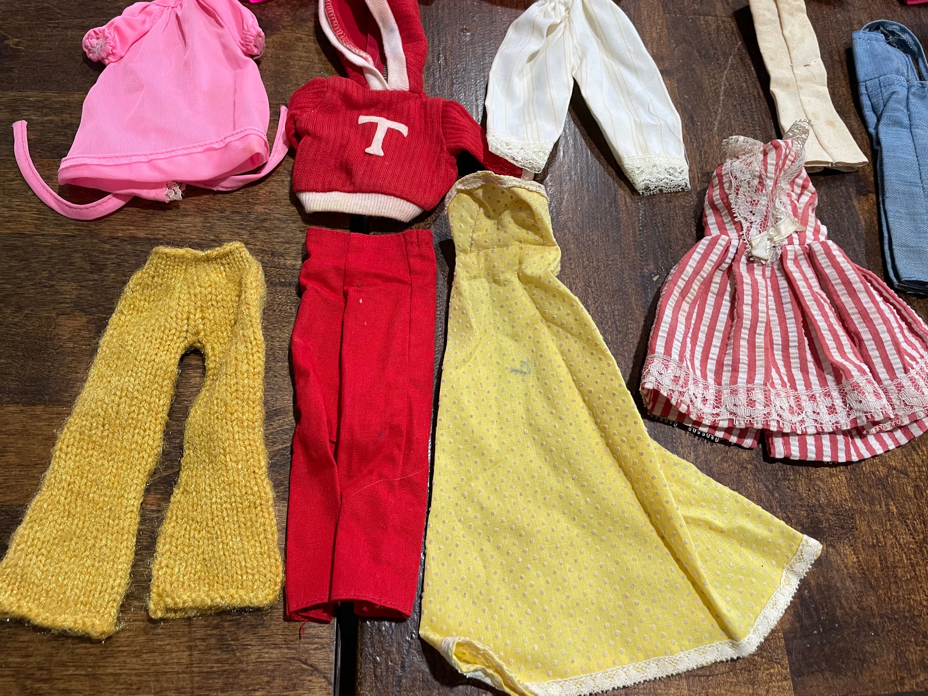 ② Gros Lot de Vêtements d'Occasion pour Tous