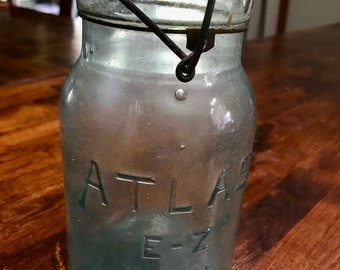 Vintage No 8 E-Z Seal Atlas Blue Green Jar Bubbles in Glass