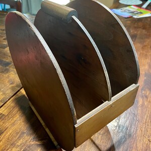 1950&#39;s Art Deco Style Circular Wood Magazine Rack