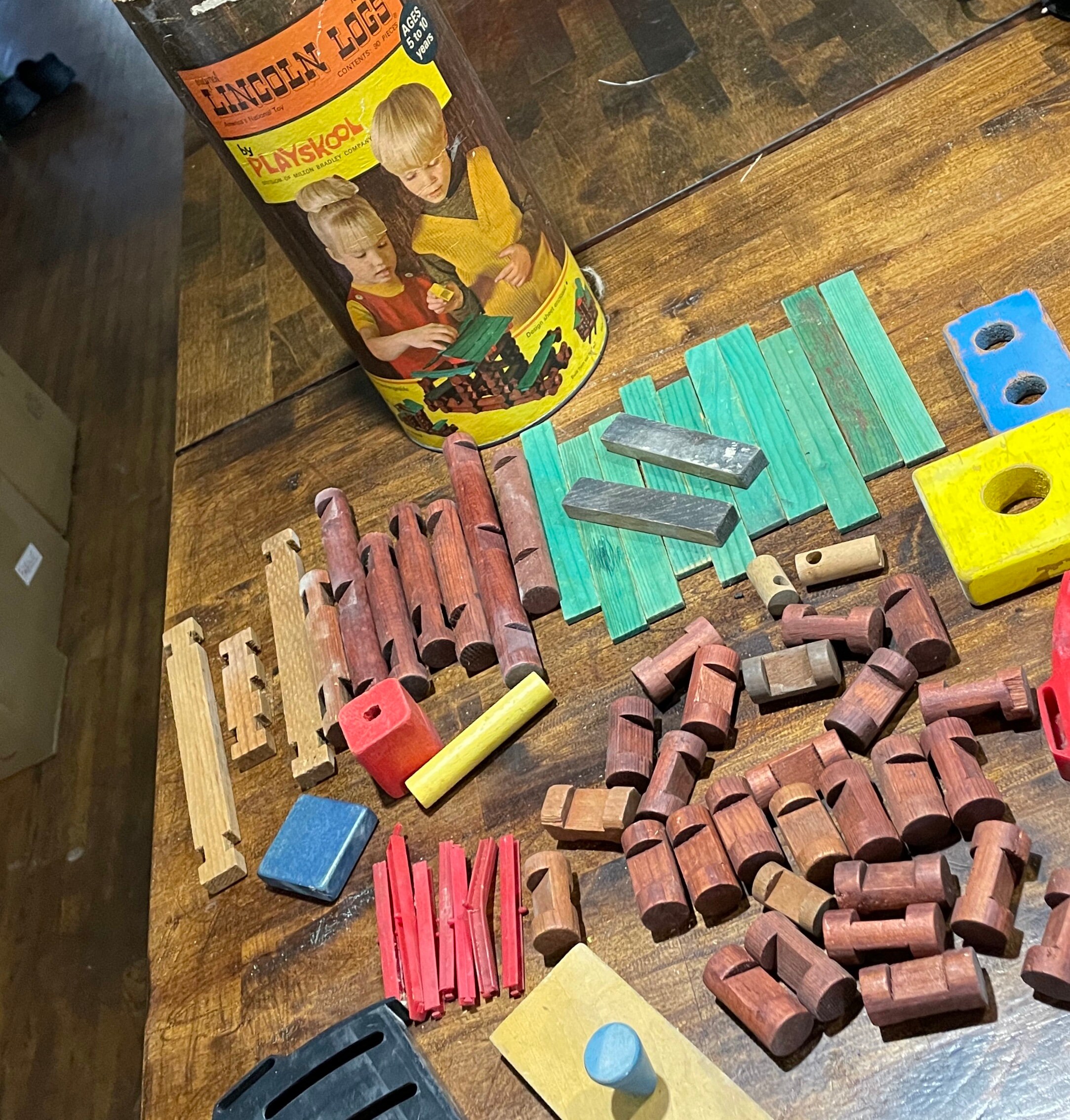 Lincoln Logs Vintage Keychains