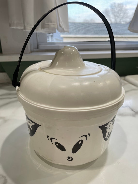 1993 McDonalds Ghost Halloween Bucket Gem