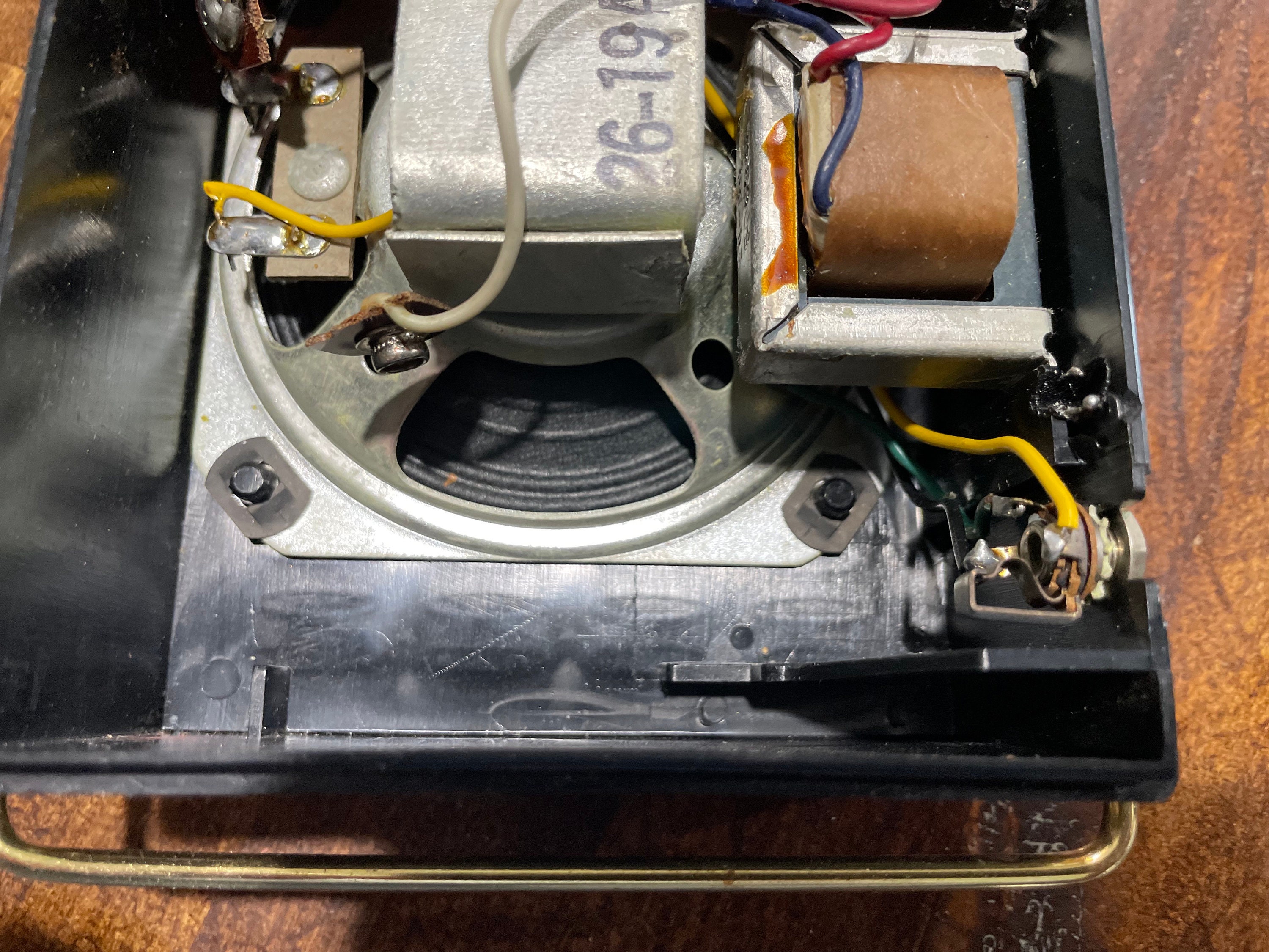 Bulova Valiant Transistor Radio 【公式通販】