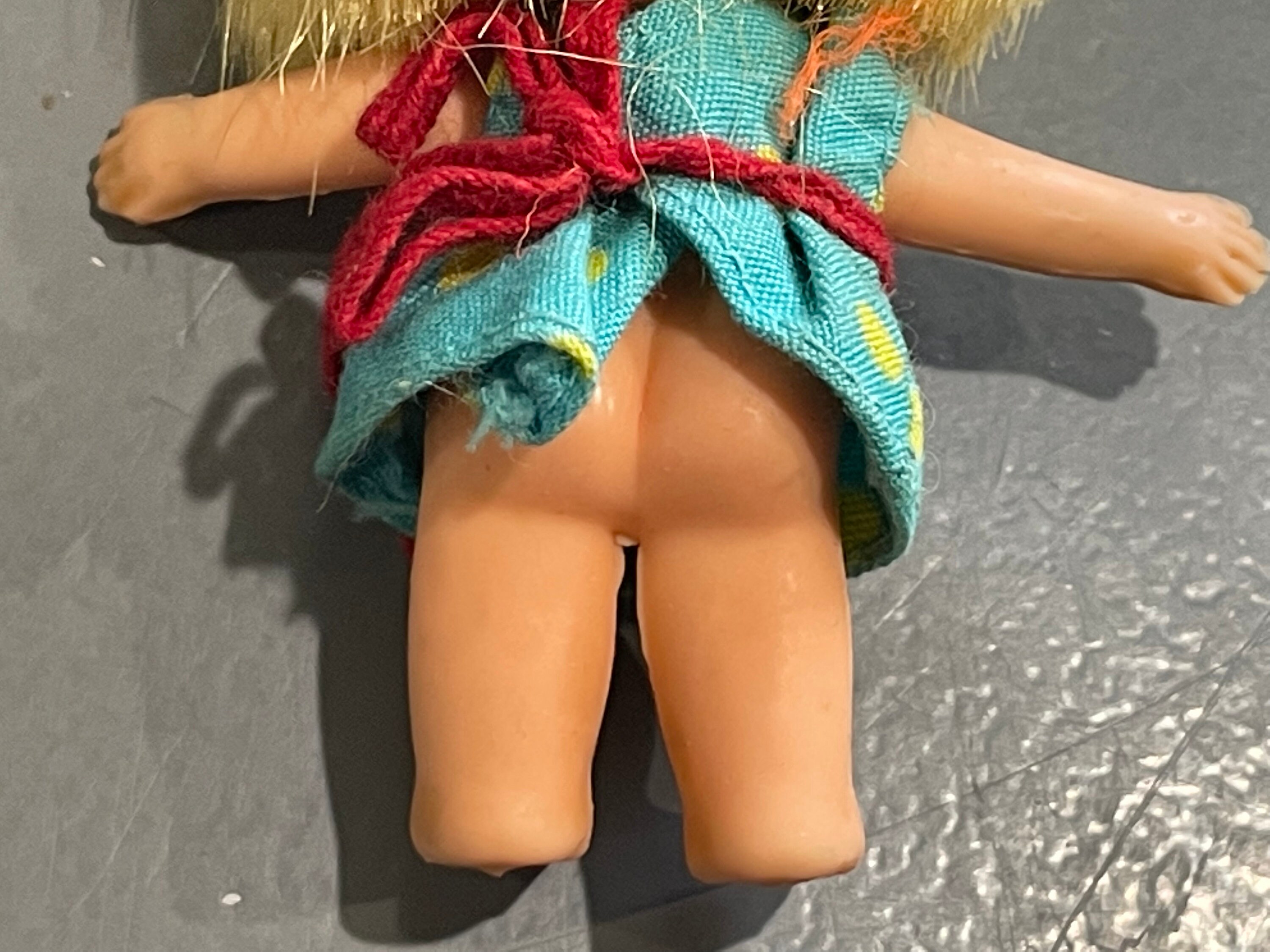 ヴィンテージ☆Liddle Kiddle Sizzy Friddle #3513 人形