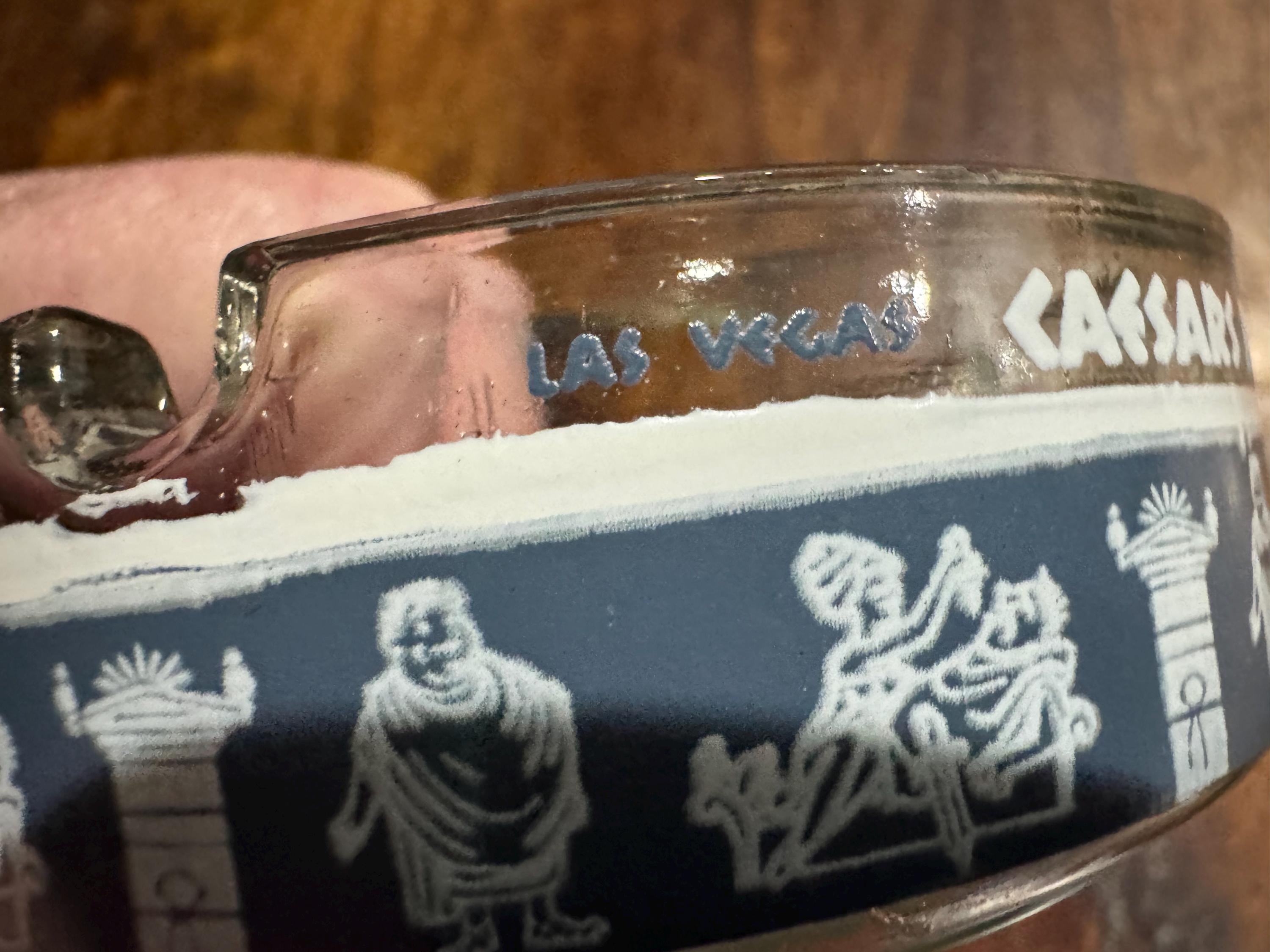 PALACE SAVES CERAMIC ASHTRAY パレス 灰皿 PALACE SAVES CERAMIC ASHTRAY パレス 灰皿 PALACE SAVES CERAMIC