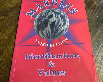 1992 Antique & Collectible Marbles Book by Everett Grist