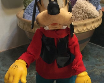 Vintage Hard Rubber and Plastic Dakin Goofy Walt Disney Toy 1960