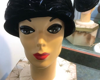 Vintage Women display picture 1