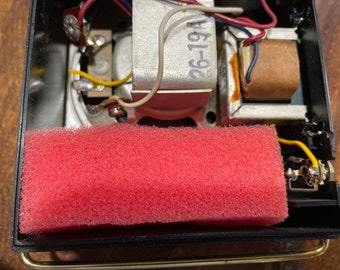 1959 Bulova Valiant Model 680 Transistor Radio, AM Band Only, 4