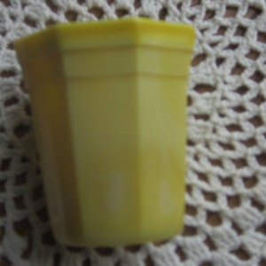 Akro Agate Slag Glass Child&#39;s Toy Yellow Drinking Glass 1940 Era