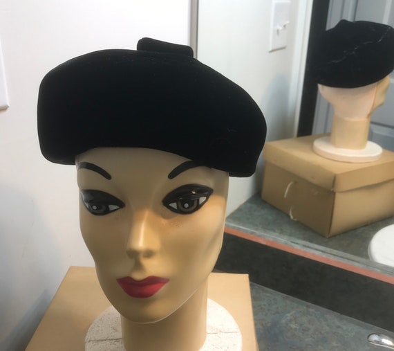 Vintage Michael Terre Southern California Black Ve
