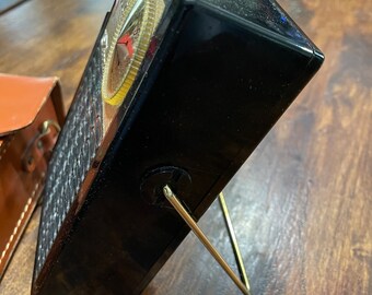 1959 Bulova Valiant Model 680 Transistor Radio, AM Band Only, 4