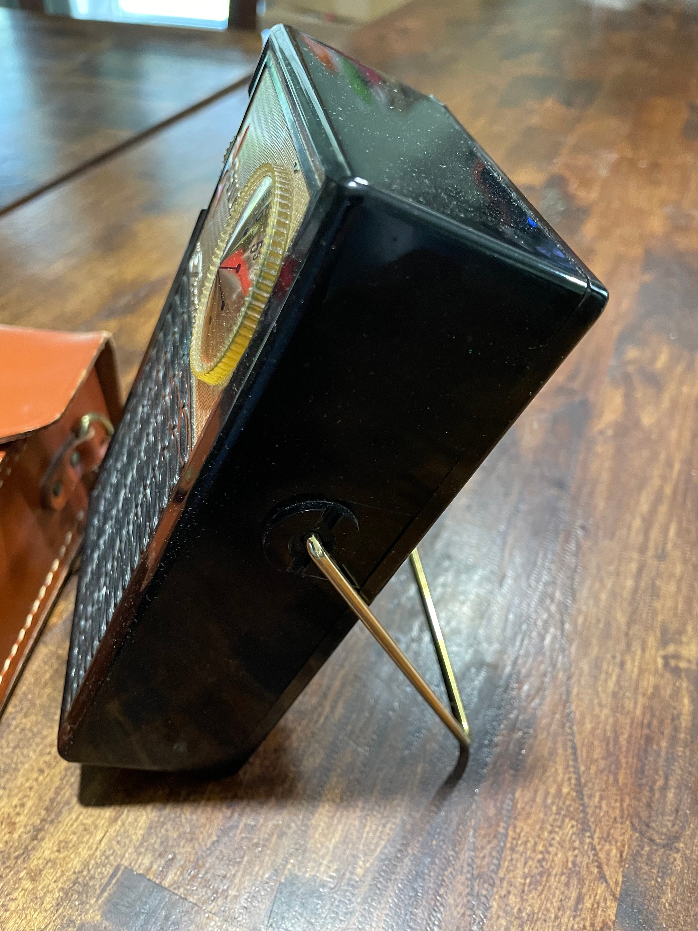 1959 Bulova Valiant Model 680 Transistor Radio, AM Band Only, 4