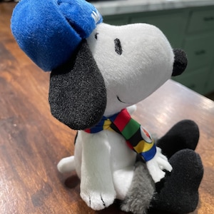 6&quot; Plush Snoopy Winter Hat Scarf Boots Met Life
