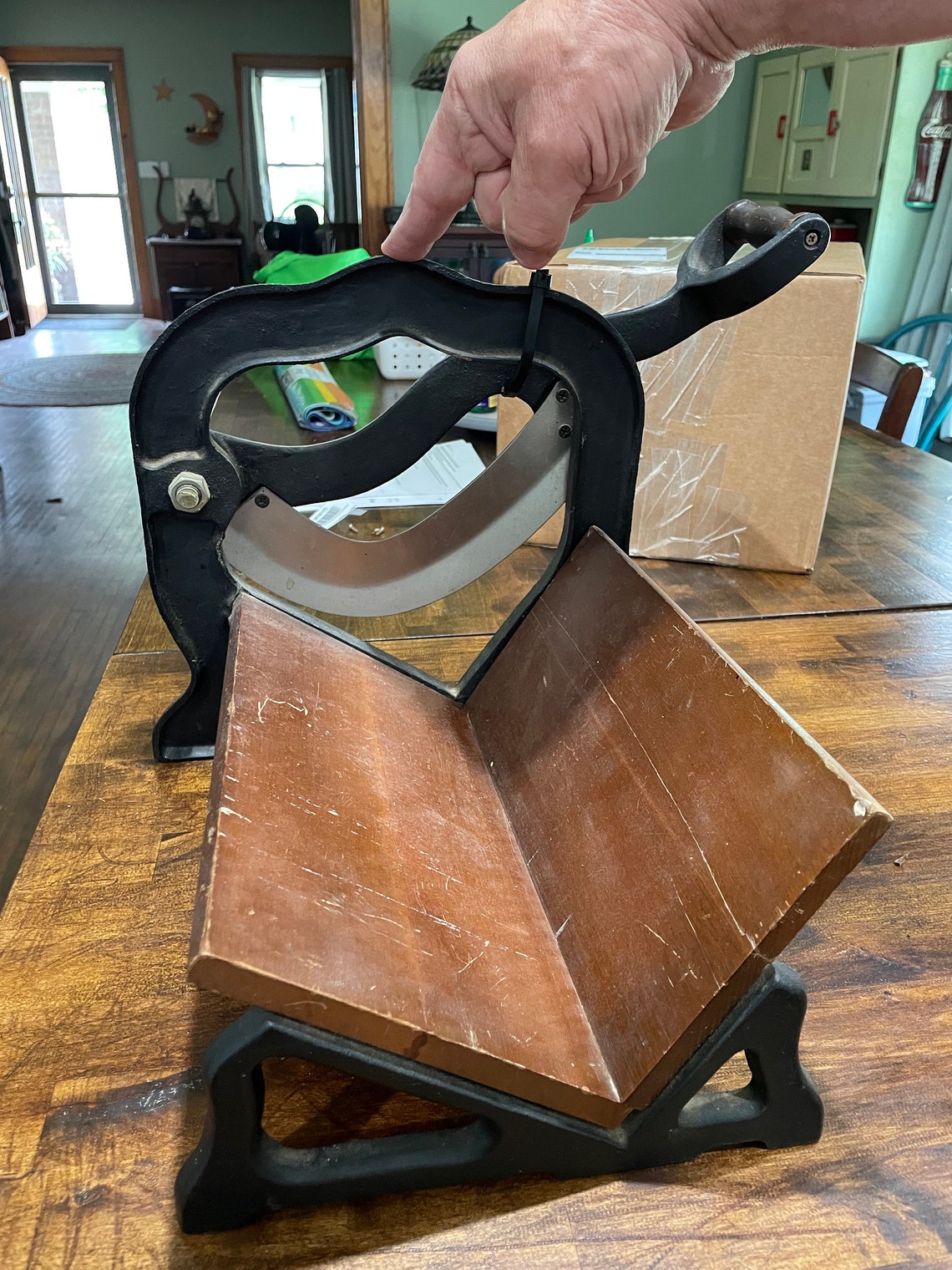 brot max bread cutter