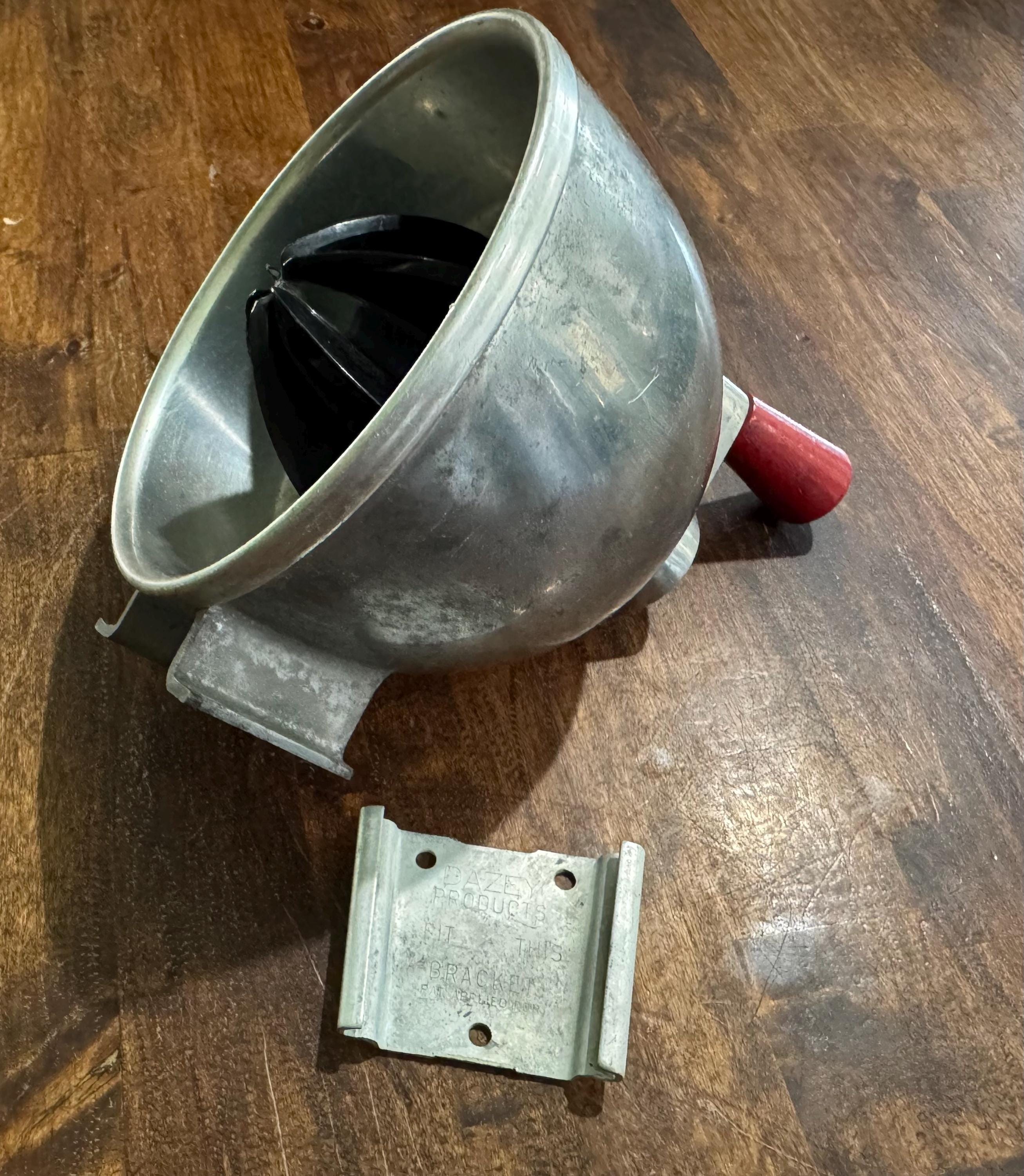 Late 1920s to 1940s Dazey Juicer With Wall Mount - Etsy