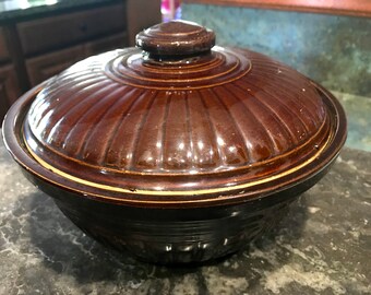 Vintage USA McCoy Brown Covered Casserole Pottery Stoneware